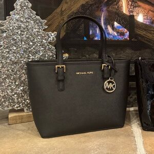 Michael Kors Elegant Black Tote